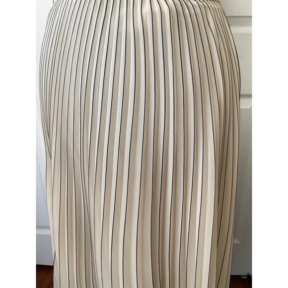 Max Mara Studio Cream and Black Pleated Striped Minimalist Midi Skirt • Size 12 - Picture 4 of 4